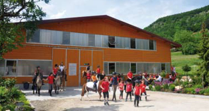 Reithalle und Anlage